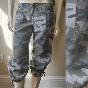 Y2K Camo Capris